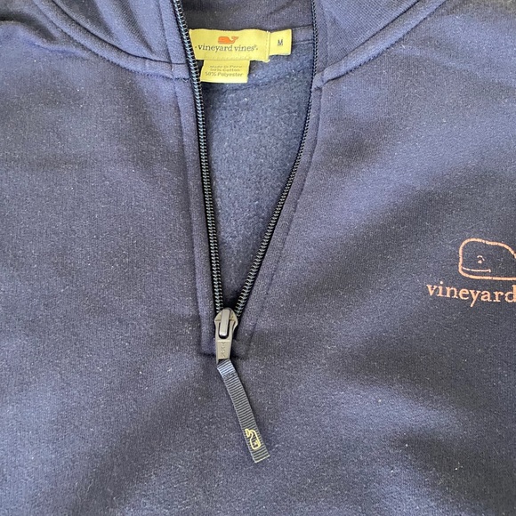 Vineyard Vines Sweater - Picture 2 of 3